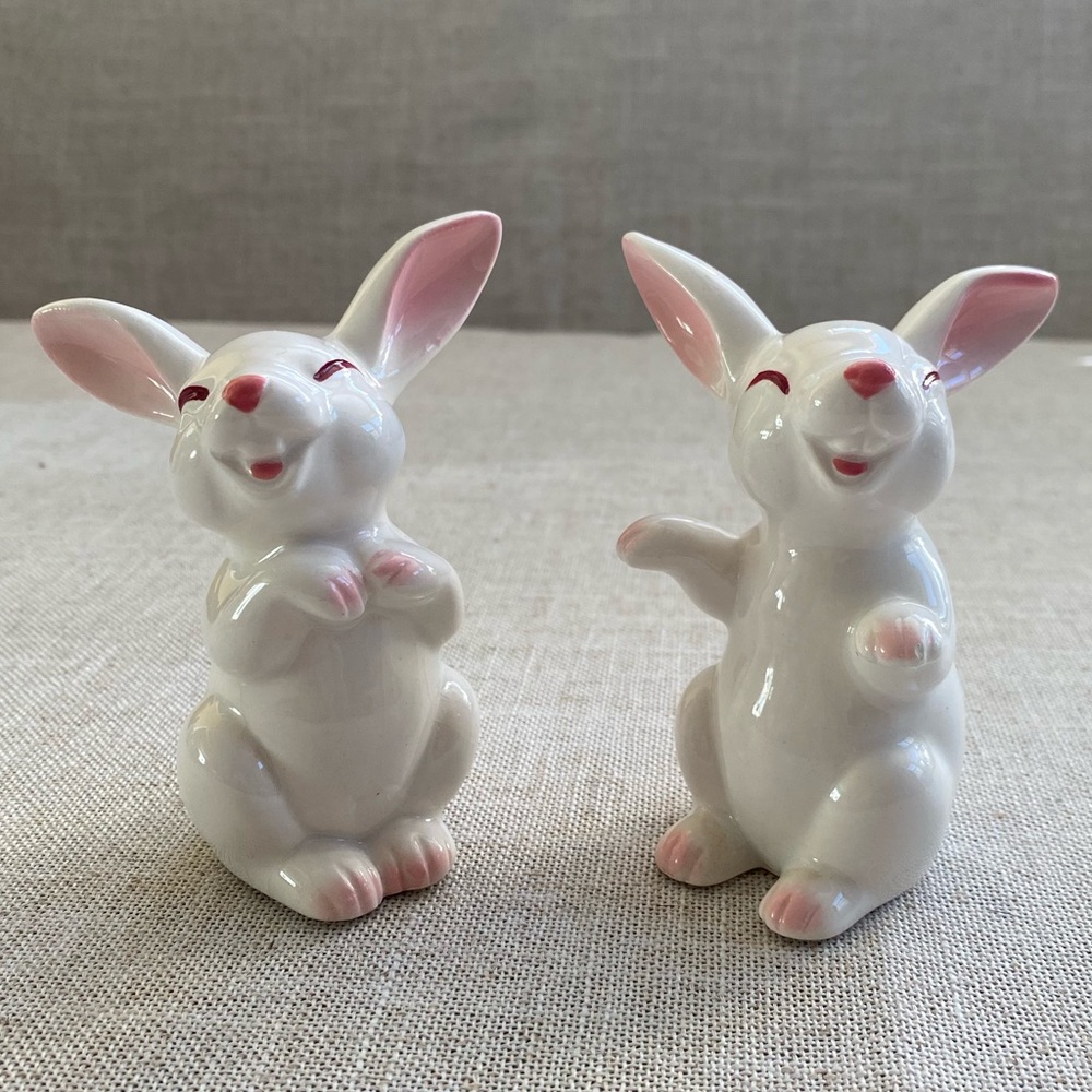Pair of laughing bunnies by Schmid Bros.